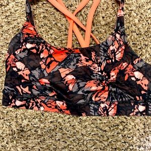 Lululemon Energy Bra sz 6